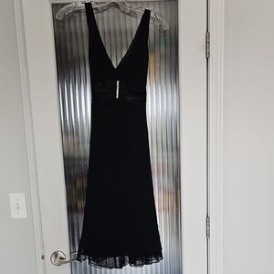 Jump Black Sheath Midi Dress V-Neck Sleeveless